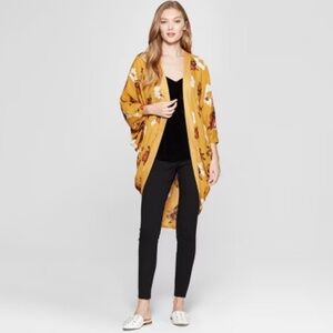 LIVE 4 TRUTH Sheer Floral Kimono Top